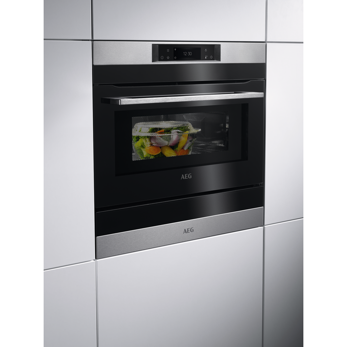 AEG - Integroitava mikroaaltouuni - CQKH8B0M0