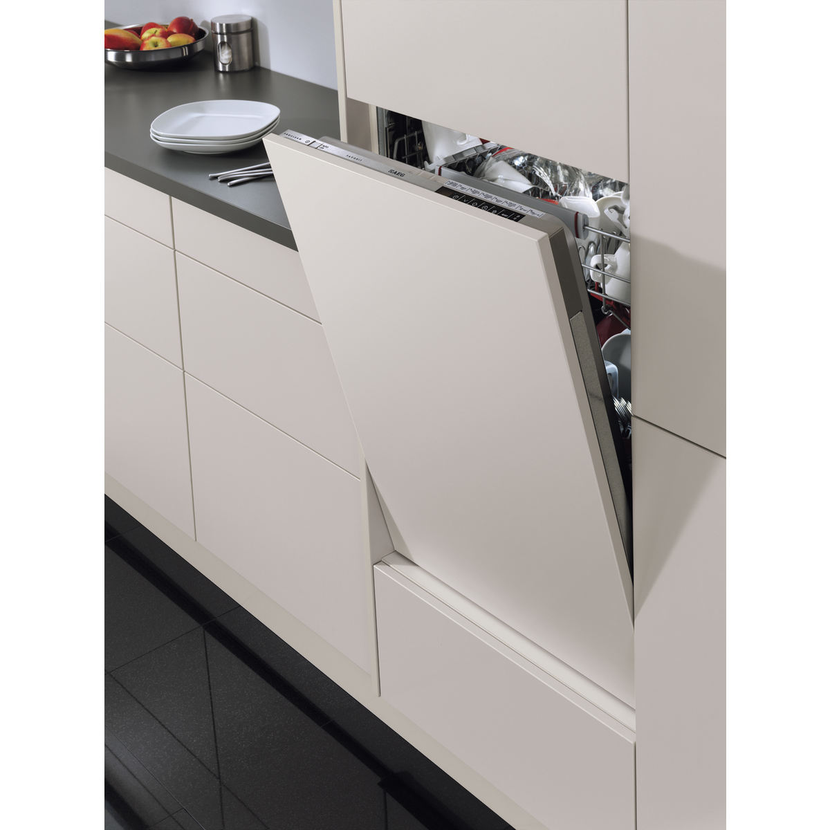 AEG - Integroitava astianpesukone 45-60 cm - FSK53617Z