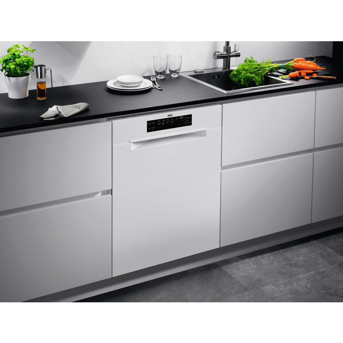 AEG - 60 cm astianpesukone - FBB63647PW