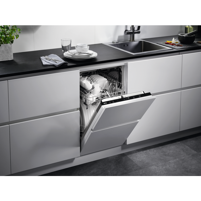 AEG - Integroitava astianpesukone 45-60 cm - FSE32407Z