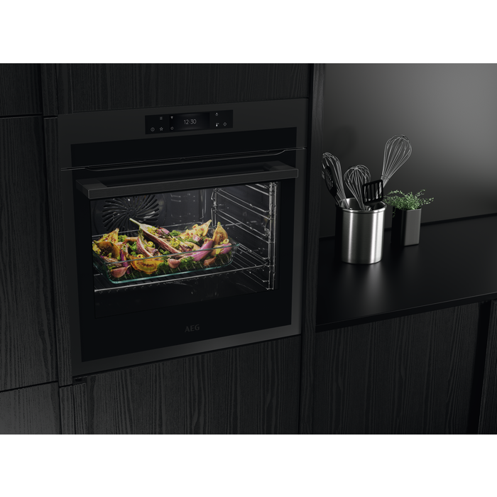 AEG - Pyrolyysiuuni - BFP8000T