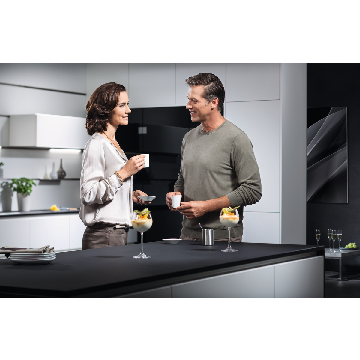 AEG - Seinään kiinnitettävä liesituuletin - DBE5661HG