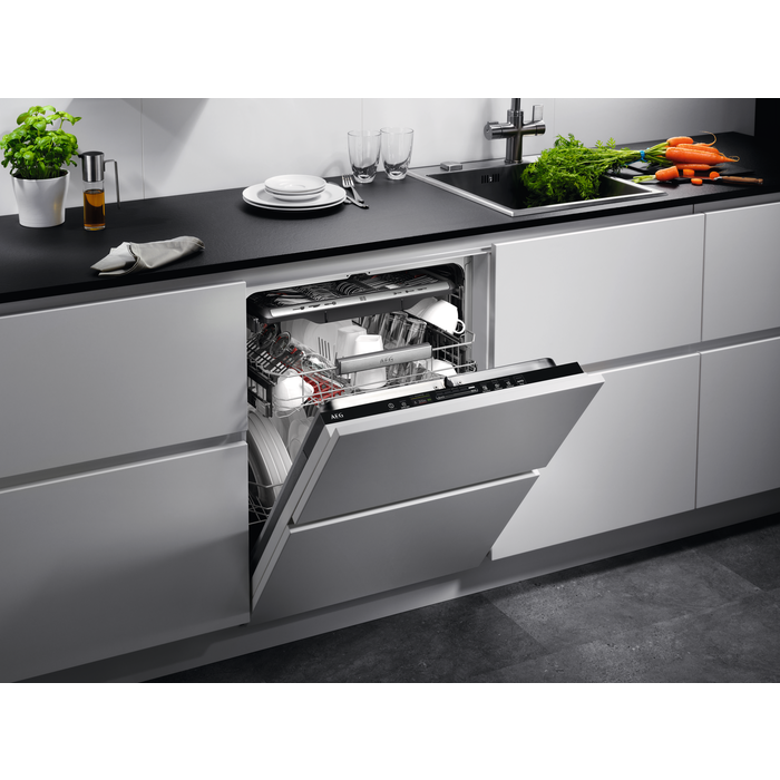 AEG - Integroitava astianpesukone 45-60 cm - FSK93718P
