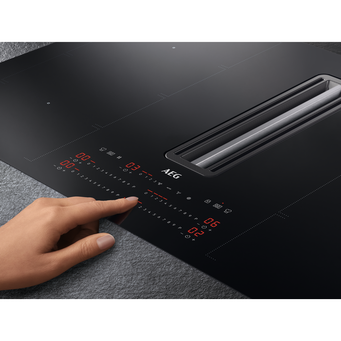 AEG - Induktiotaso liesituulettimella - CCE84779CB