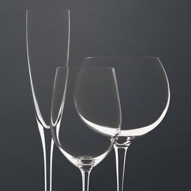 Avattu ProClean-astianpesukone tyylikkäässä keittiössä