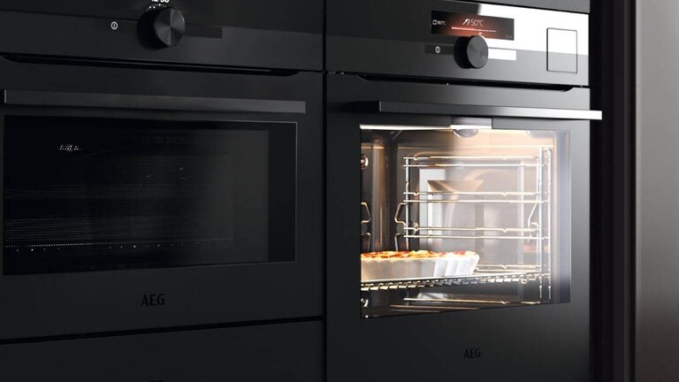 Musta Matt Black -malliston uuni